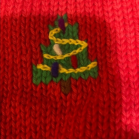 Vintage Red Christmas Tree Sweater - hand loomed in Peru - Picture 6 of 9